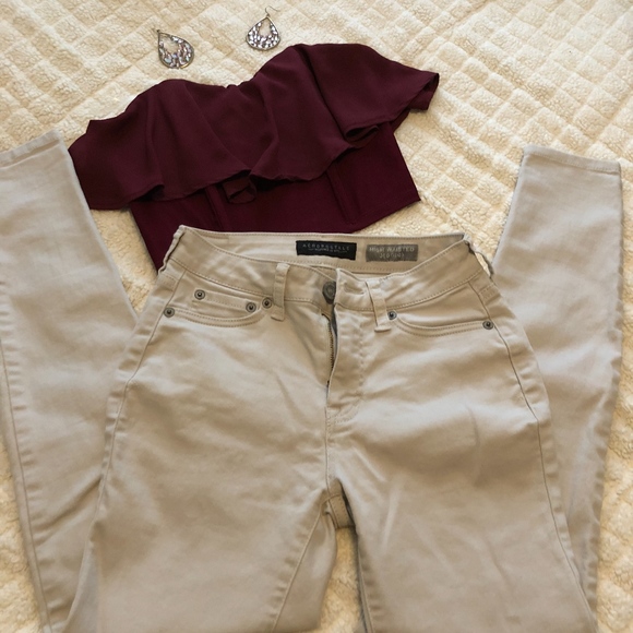 Aeropostale Light Beige Skinny Jeans (Size 25) - Picture 2 of 4